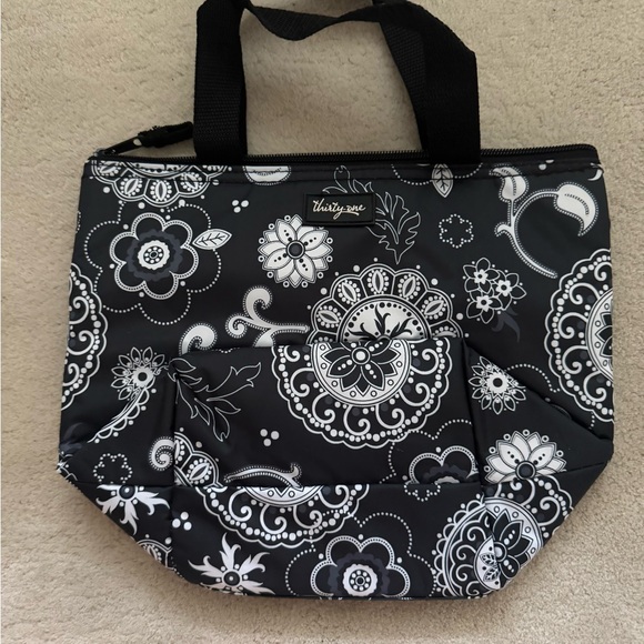 thirty-one Handbags - Thirty-One Black and White Patterned Insulated Tote